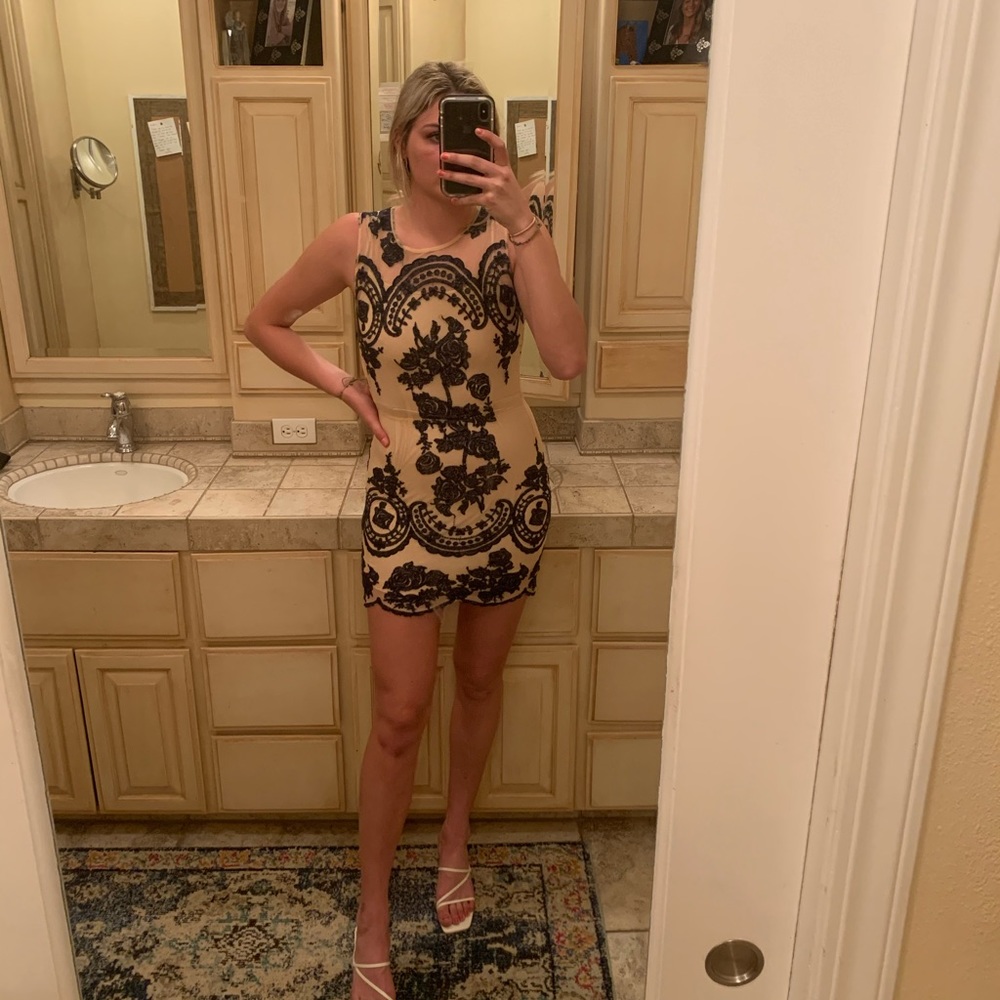 Short blue lace dress